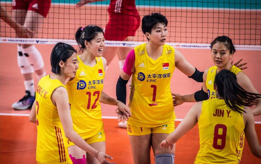 CCTV5直播国足亚运队冲击2连胜，5+录播中国女排，APP转欧冠+WNBA