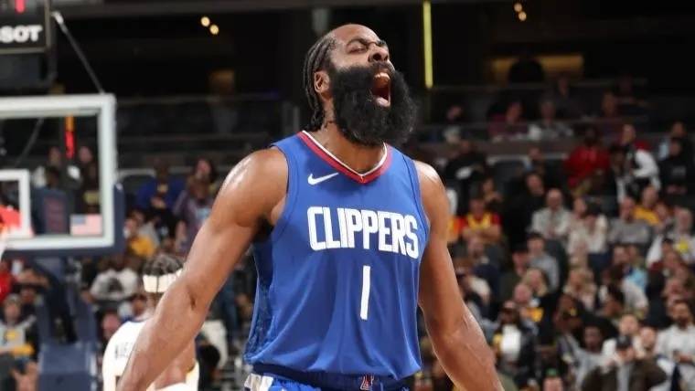 NBA早报｜名嘴称科比不如詹皇 哈登谈76人 西蒙斯继续缺阵