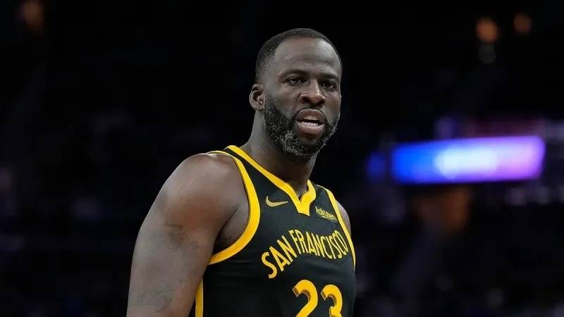 NBA早报｜名嘴称科比不如詹皇 哈登谈76人 西蒙斯继续缺阵