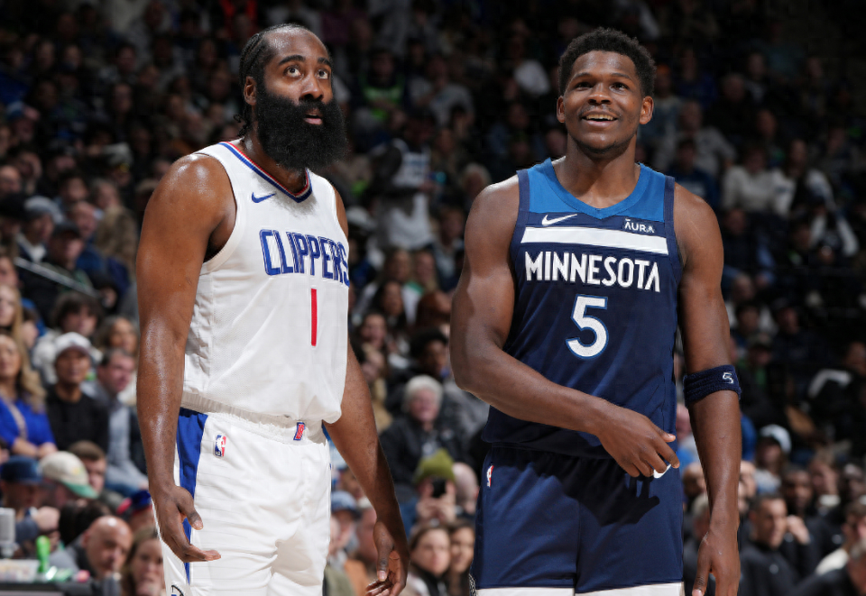 NBA常规赛：登椒33中9快船不敌西部第一 爱德华兹33+9+6单节20分