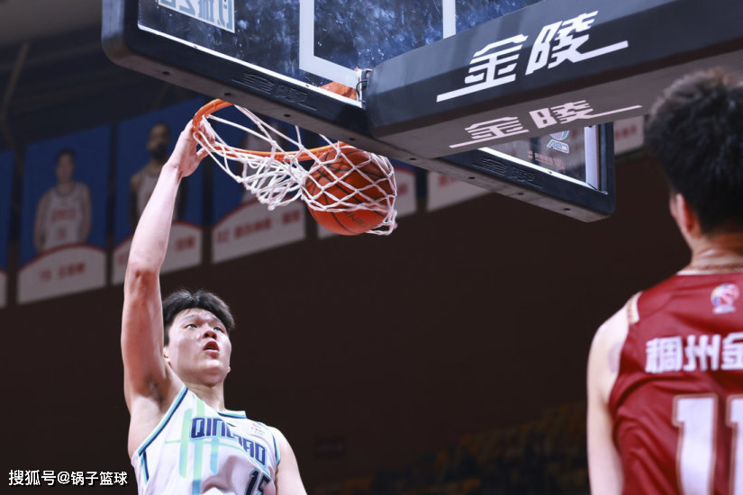 梦幻脚步+隔扣余嘉豪！青岛4战3负杨瀚森仍该夸 NBA球探面前最佳一战