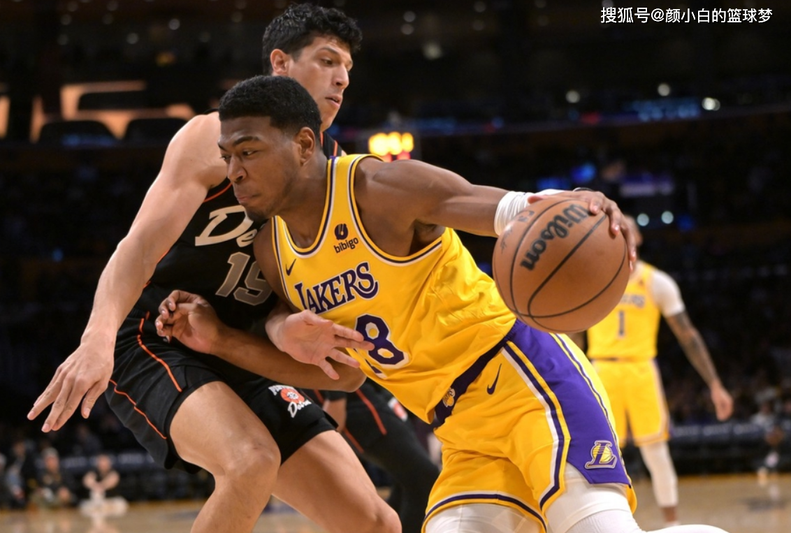 NBA常规赛：豪气华体网三人20+击退活塞 浓眉20+14+6帽丁威迪首秀6+7