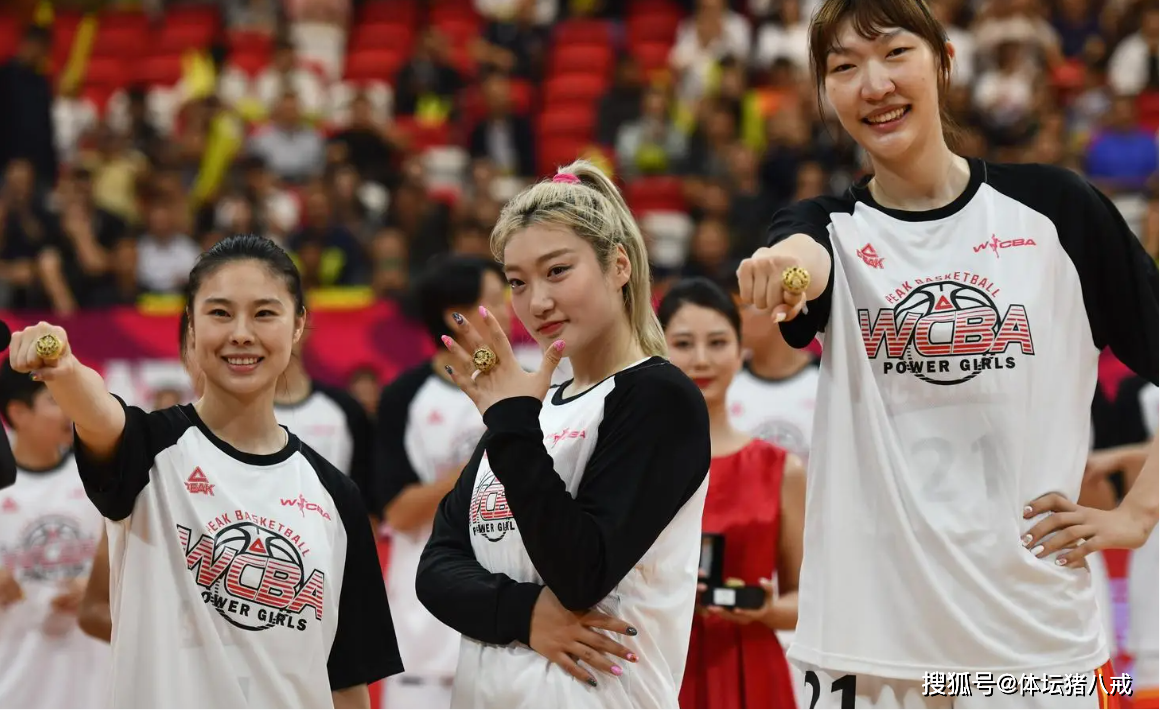 中国女篮喜讯！李月汝登陆WNBA，郑薇郑海霞欣慰，或掀翻美国女篮