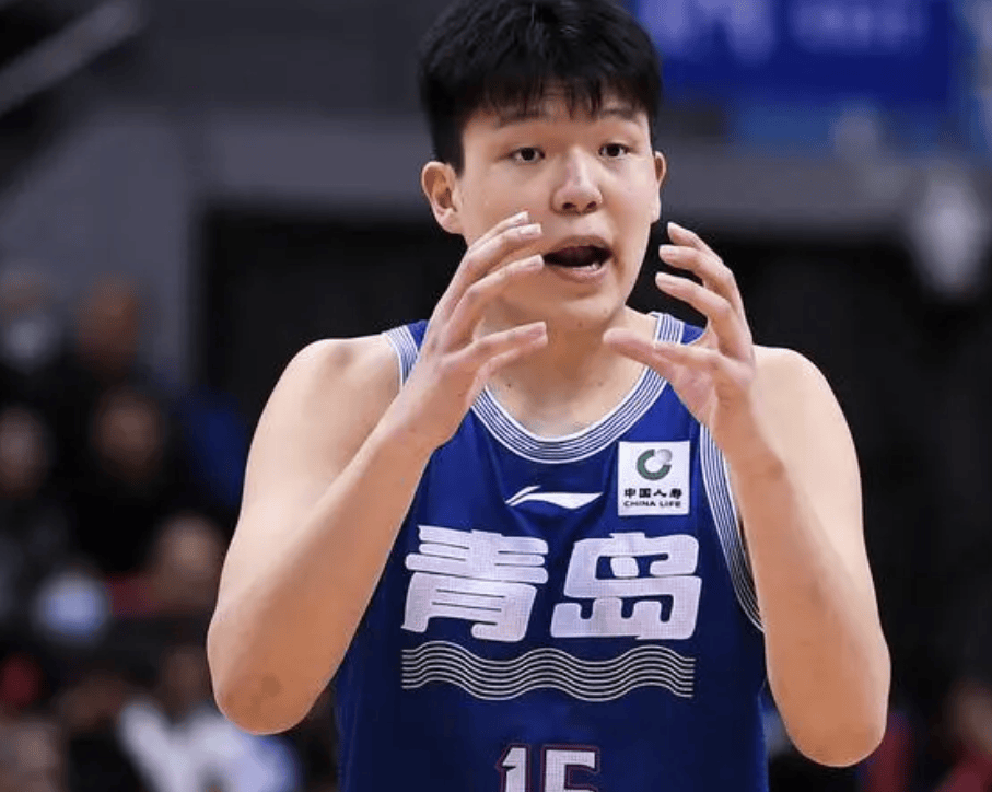 杨瀚森再次拒绝NBA，最搞笑借口被戳穿！球迷遗憾，姚明无能为力