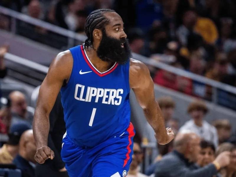 NBA早报｜湖勇大战一触即发 小卡缺阵哈登成疑 莫兰特正当防卫