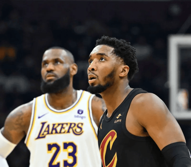 NBA早报｜湖勇大战一触即发 小卡缺阵哈登成疑 莫兰特正当防卫