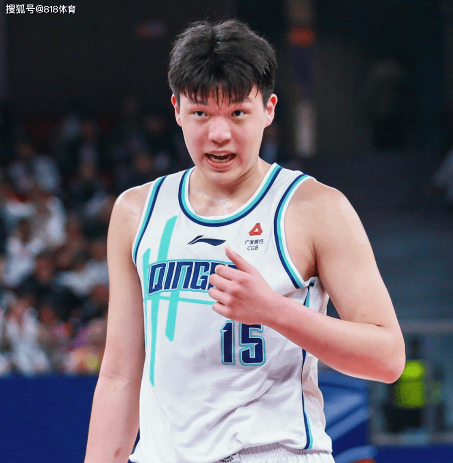 杨毅:杨瀚森去NBA最早越好 他是NBA边缘球员年纪越大越没人要