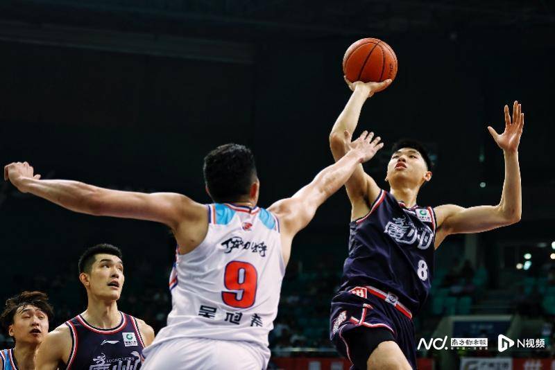 广州新星崔永熙报名NBA选秀，从茂名球王家族到逐梦NBA