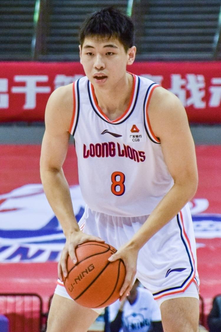 CBA速递｜张镇麟有望FMVP 周琦去哪儿上演 崔永熙 落选