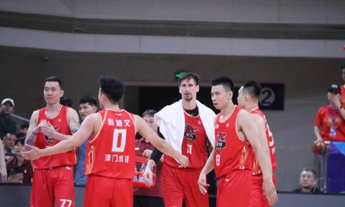 丢了榜首大战就下课？NBL传统劲旅太狠了，CBA名宿无奈丢掉指挥权