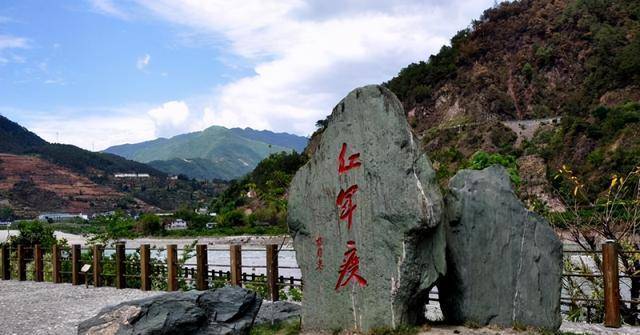 强渡大渡河的勇士之一，却被其参谋长开枪打死，60年后家人才知,勇士