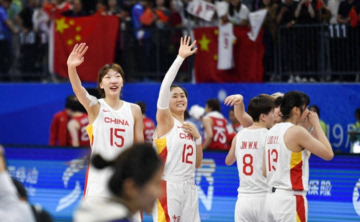 韩旭决定放弃WNBA？我们女篮拿代言拿到手软！