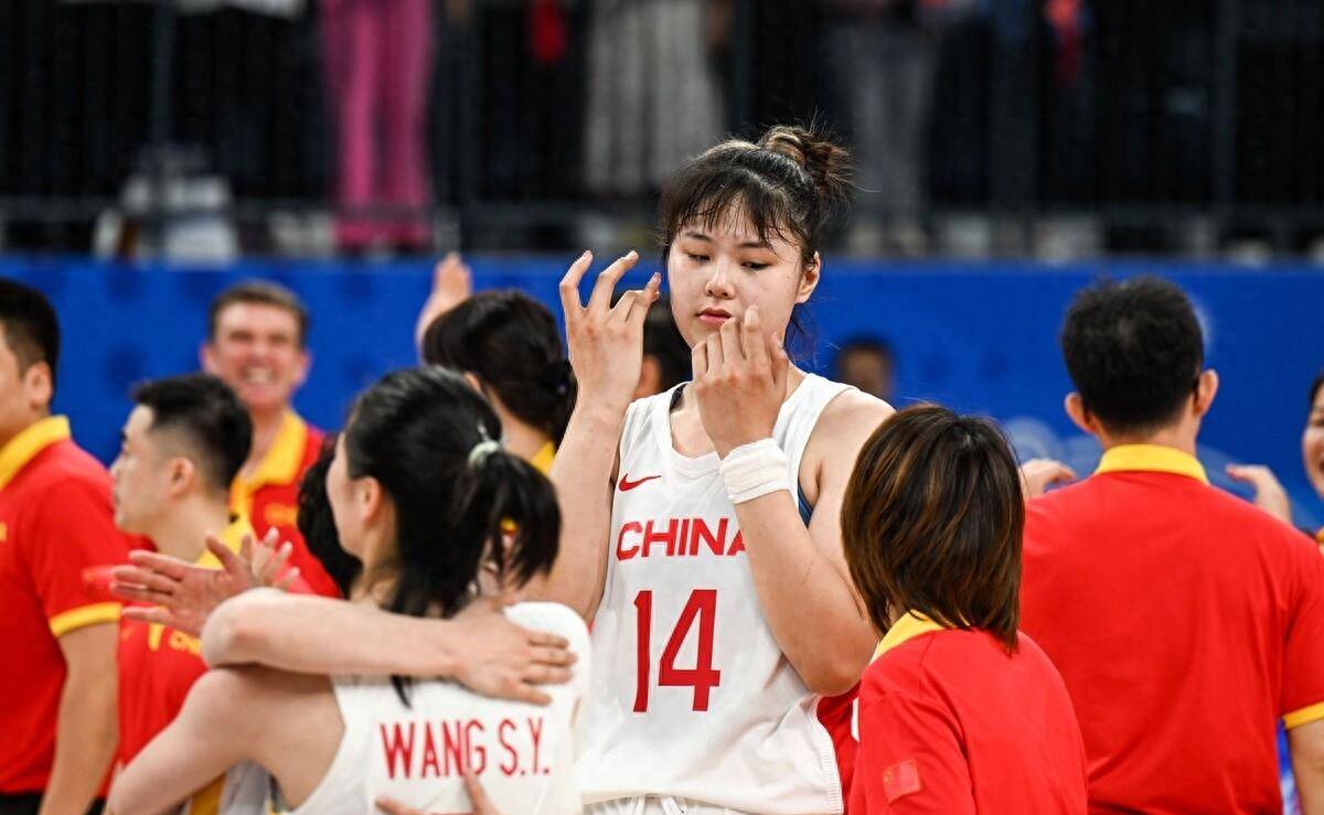 韩旭决定放弃WNBA？我们女篮拿代言拿到手软！