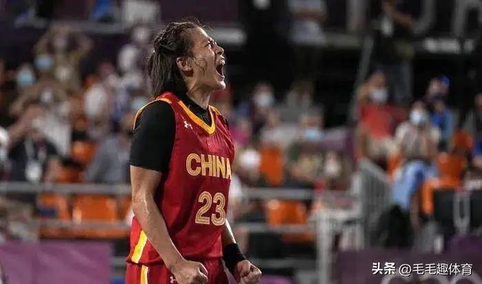 高光时刻榜第一！女篮王丽丽荣膺FIBA年度MVP