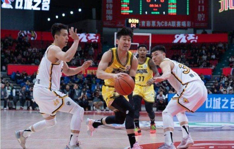 CBA曝出大冷门，辽宁男篮104-112吉林，乌戈错用1人酿成大错