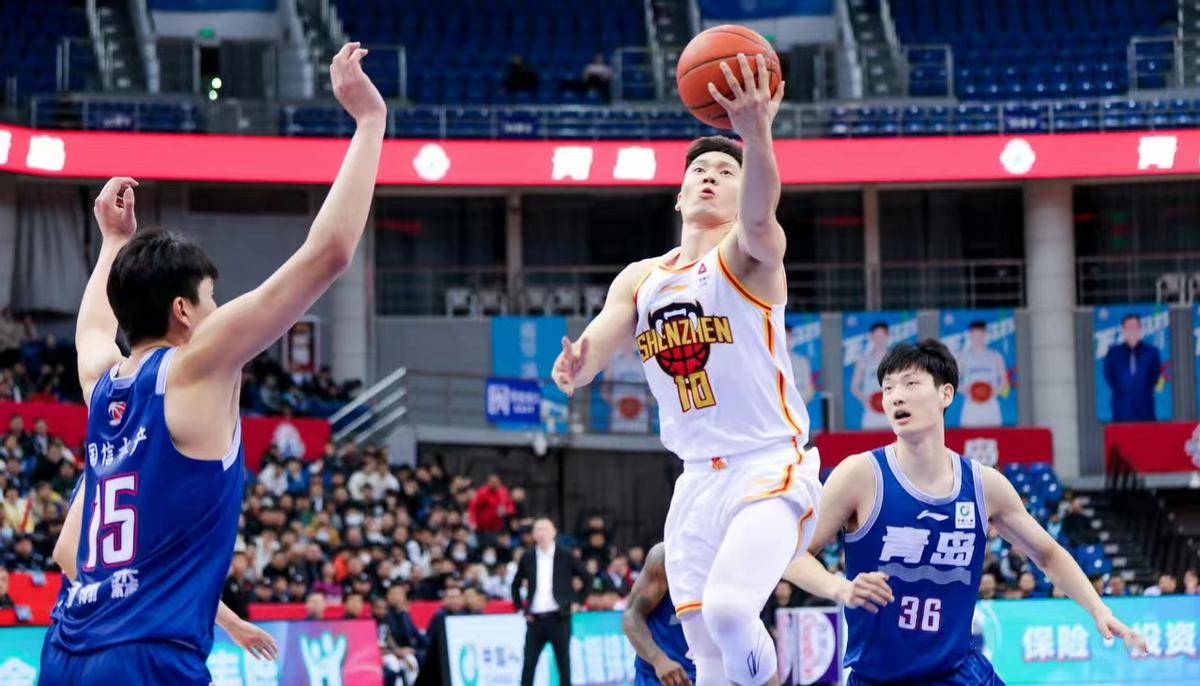 轰75+30，青岛3星大爆发！杨瀚森进步惊人，NBA大门敲开了