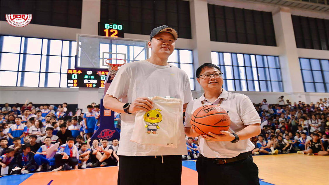 CBA迎来大结局！朱芳雨官宣重磅决定，NBA篮板痴汉接近加盟广东队