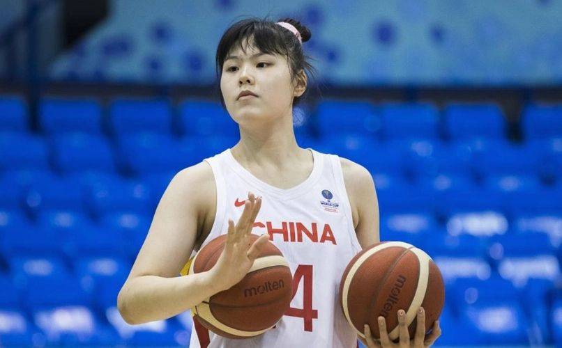 李月汝或无缘WNBA，中国女篮核心只是交易添头，火花队目标有变