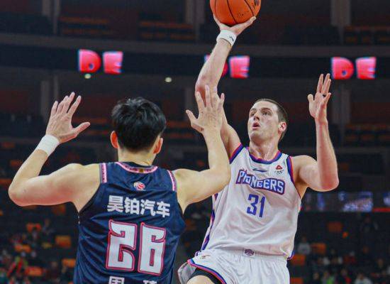 偷天换日？签贝尔只是幌子，朱芳雨暗渡陈仓锁定NBA顶级锋线