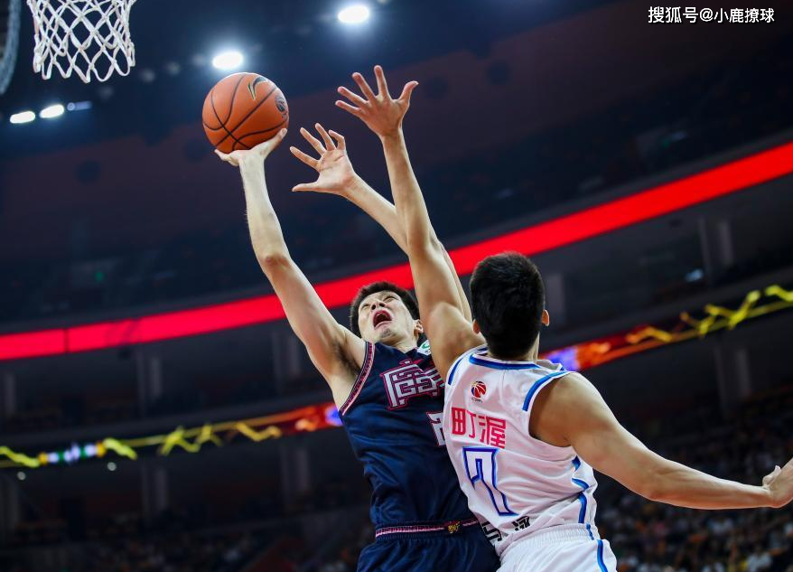 广东男篮12人名单基本敲定！周琦携手NBA冠军内线，杜锋放手一搏