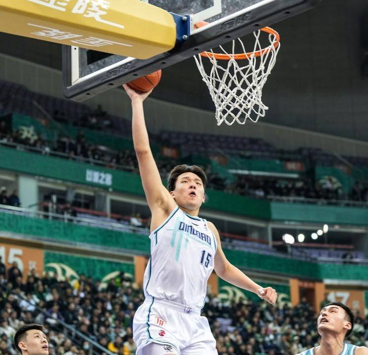 心急吃不到热豆腐，杨瀚森暂缓冲击NBA，到底动了谁的蛋糕