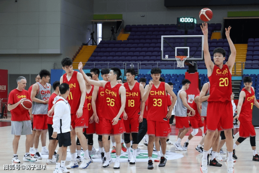 狂输51分，中国男篮NBA首秀惨败！5上5下引爆舆论 郭士强公开回应