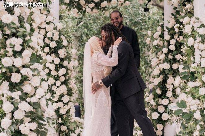 赚了1.6亿美元的NBA巨星，还会仰慕富婆吗？一个渣男的自我救赎